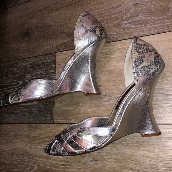 Steve Madden Wedge Heels - Picture 4 of 10